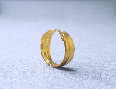Gold olive leaves ring