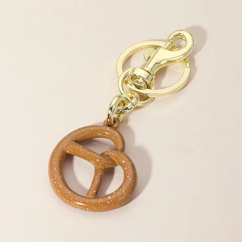 Pretzel bag charm keyring - Image 2